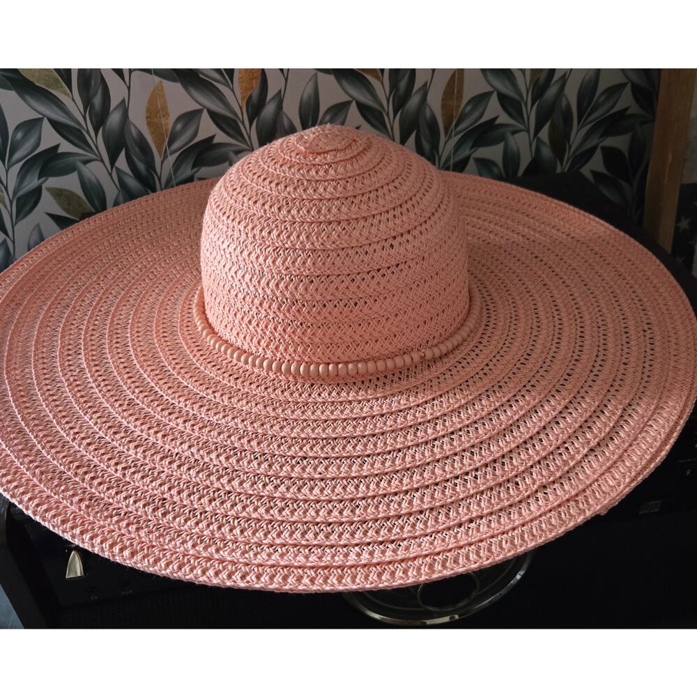 Pink straw summer hat